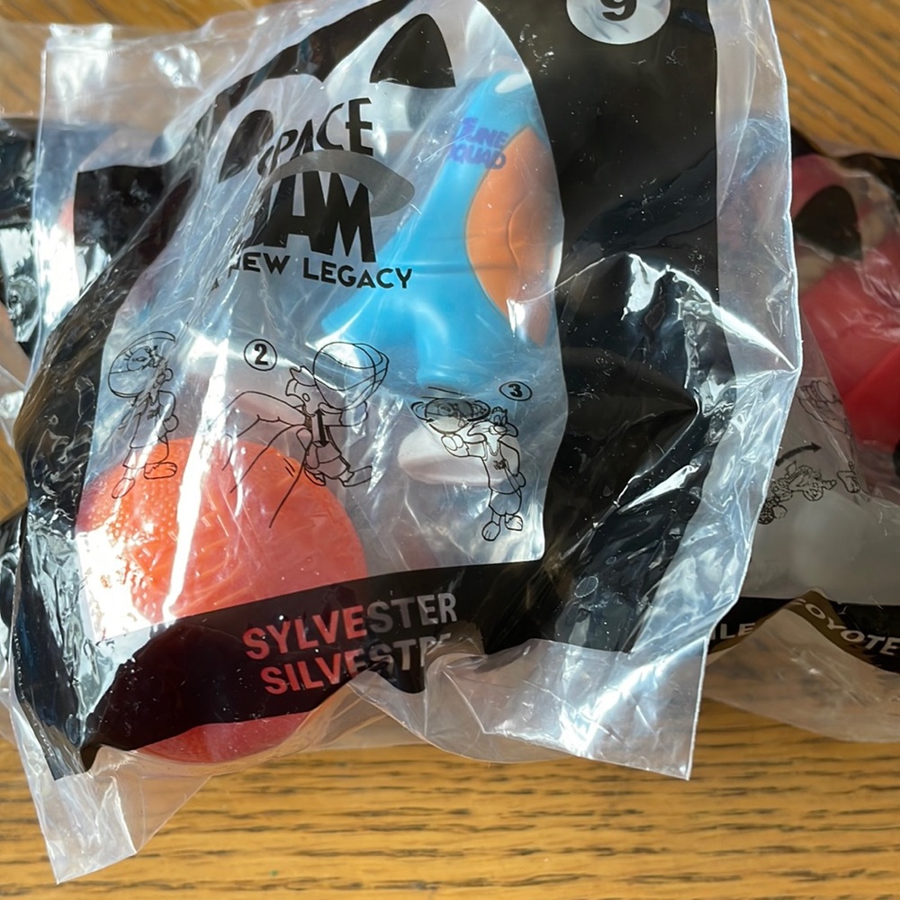 3 Space Jam McDonald’s Collector’s Items Sylvester, Lebron James, Wile E. Coyote